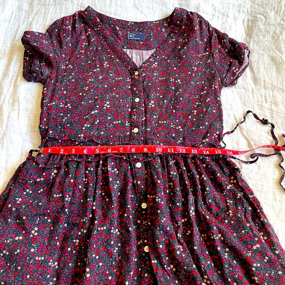 GAP • Floral Print Shirtdress Midi Length - Picture 11 of 12